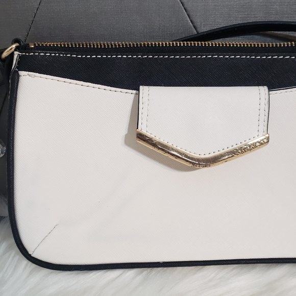 Calvin Klein white crossbody bag - Picture 3 of 16
